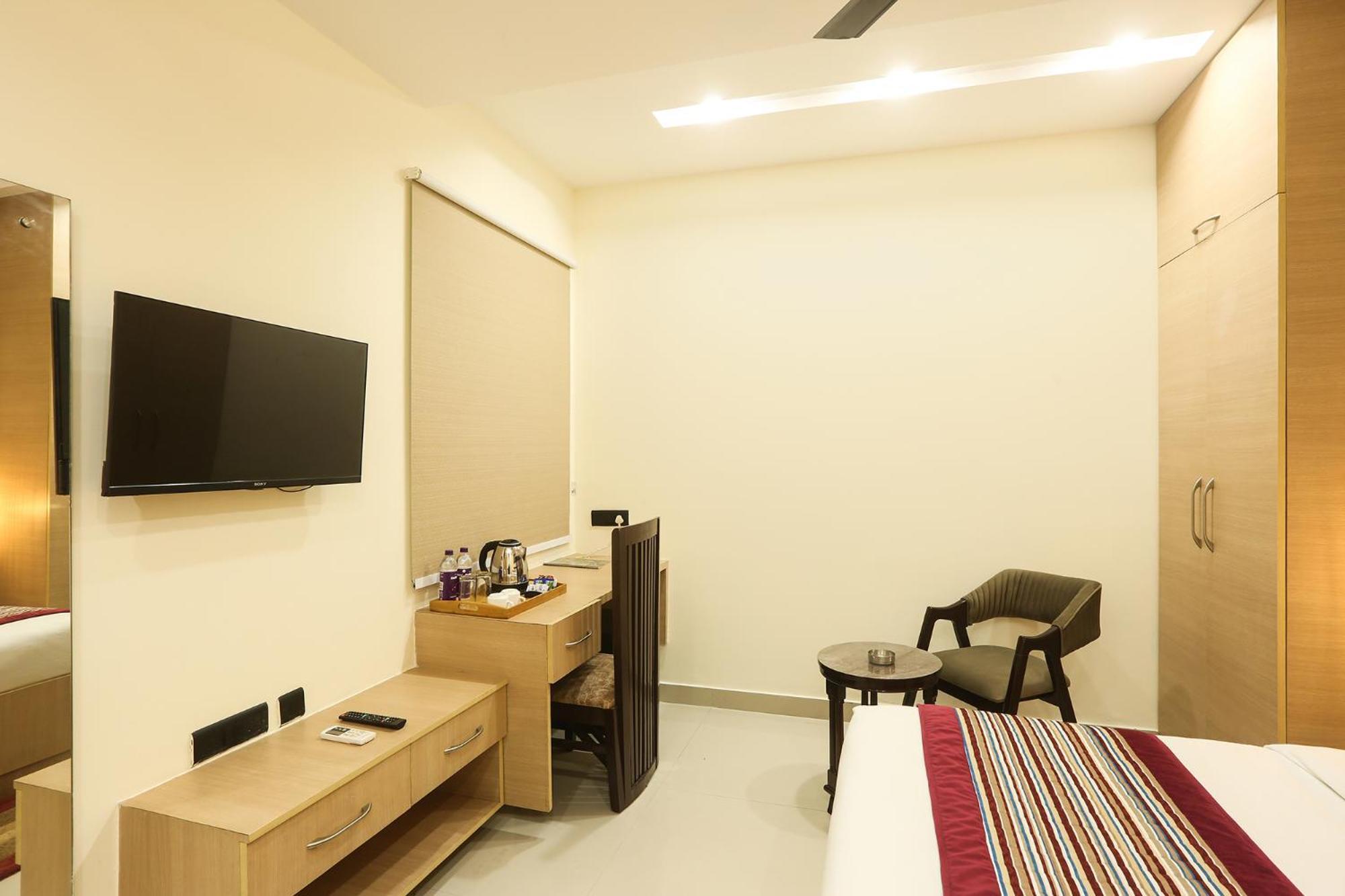 Hotel Green Lotus Luxe Gurgaon Eksteriør bilde