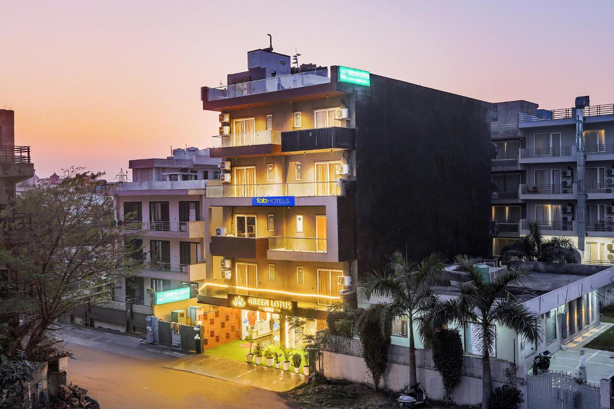 Hotel Green Lotus Luxe Gurgaon Eksteriør bilde